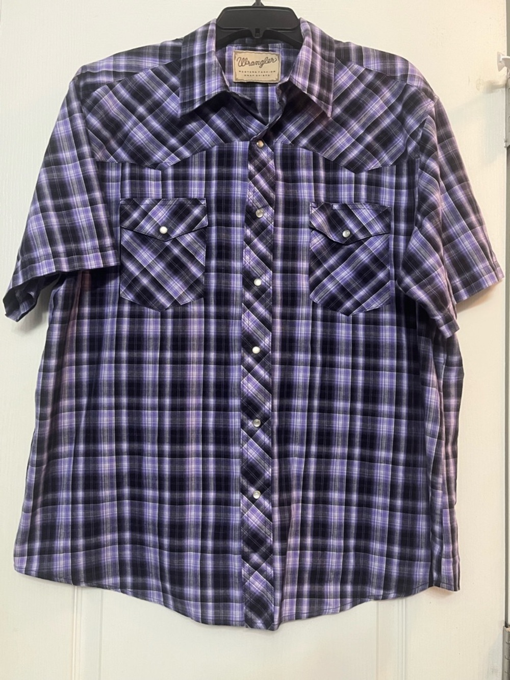Wrangler Men’s Purple Plaid Short-Sleeve Button-Down (snaps really) Shirt